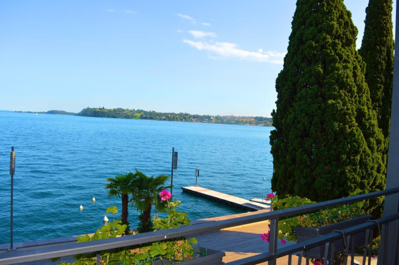 Hotel Diana Gardone Riviera Buitenkant foto