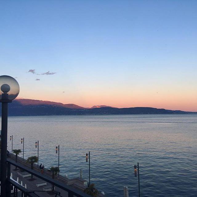 Hotel Diana Gardone Riviera Buitenkant foto